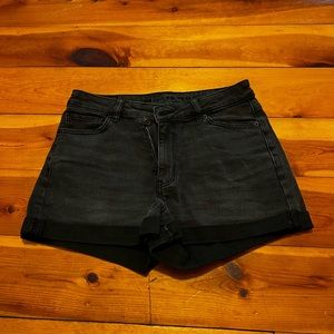 American Eagle Highest Rise Mom Jean Shorts